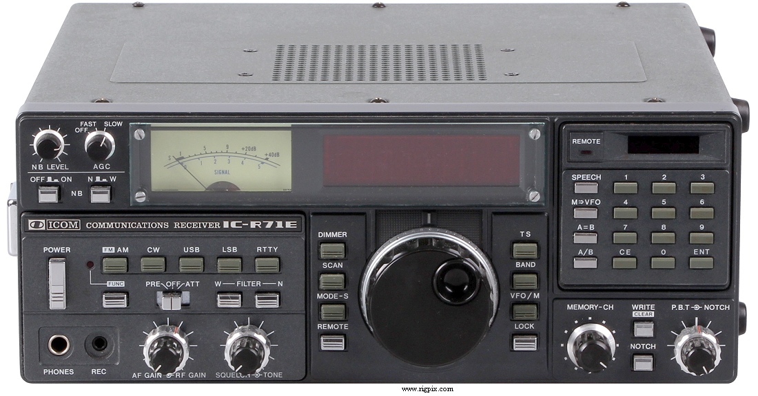 A picture of Icom IC-R71E