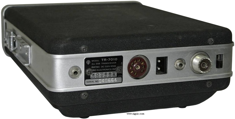 A rear picture of Trio TR-7010