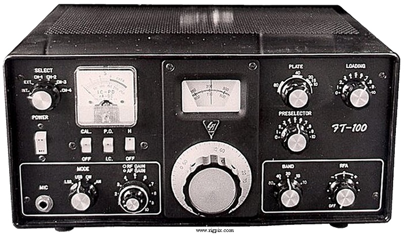 A picture of Yaesu FT-100 (Older)