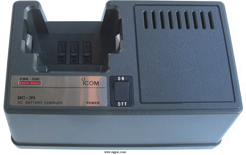 A picture of Icom BC-35