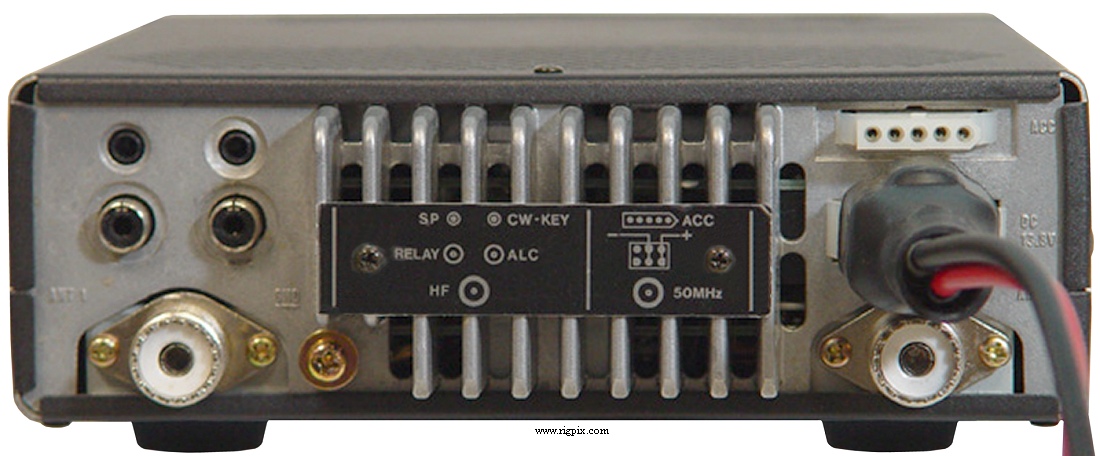 A rear picture of Alinco DX-70EH