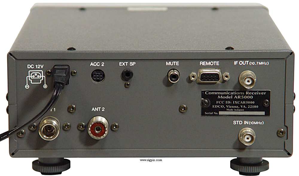 A rear picture of AOR AR-5000