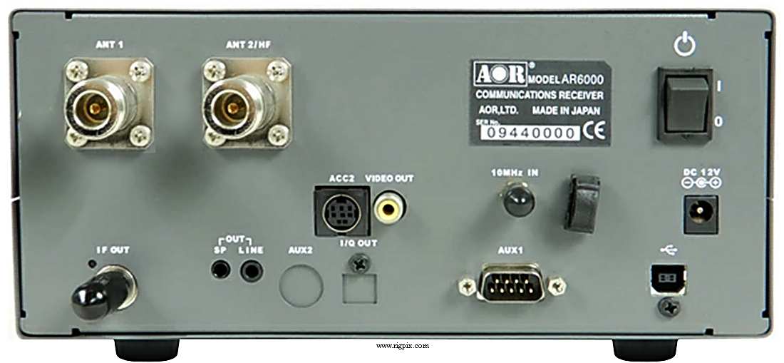 A rear picture of AOR AR-6000