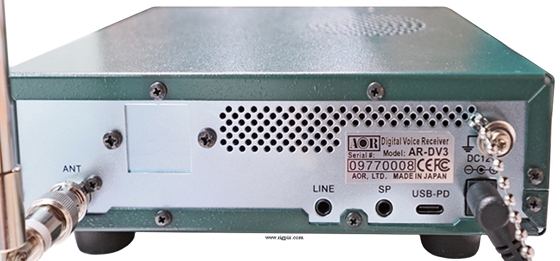 A rear picture of AOR AR-DV3