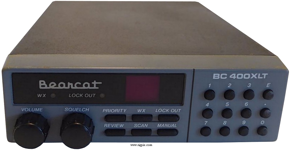 A picture of Uniden Bearcat BC-400XLT
