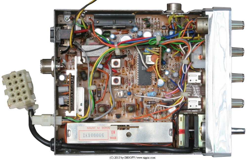 An inside picture of Kraco 2420