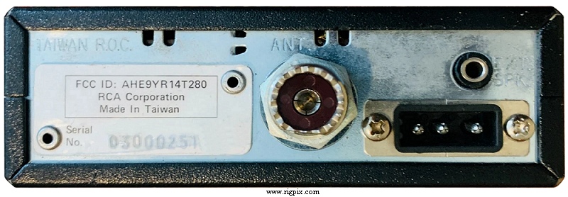 A rear picture of RCA AutoSound 14T280