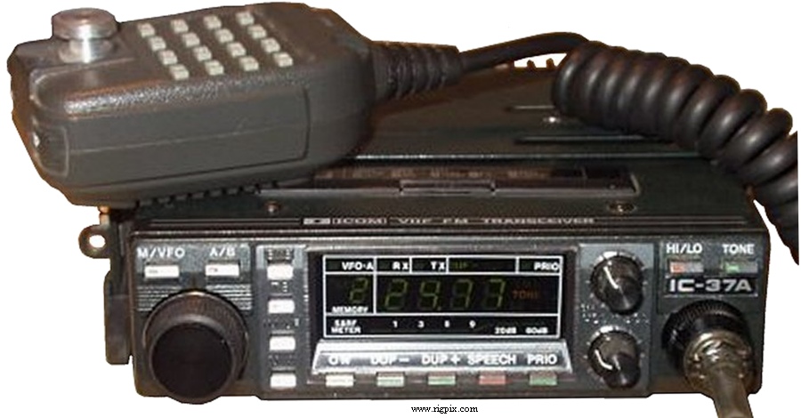 A picture of Icom IC-37A