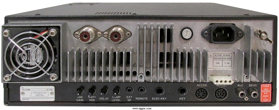 A rear picture of Icom IC-736