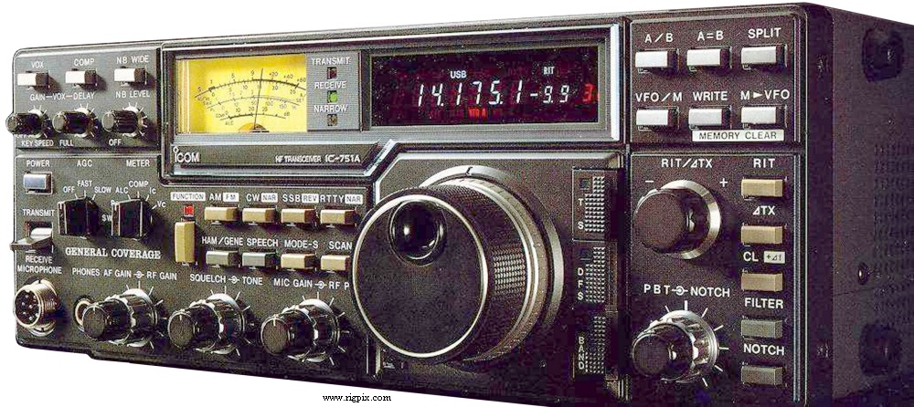 A picture of Icom IC-751A
