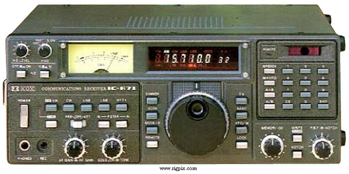 A picture of Icom IC-R71
