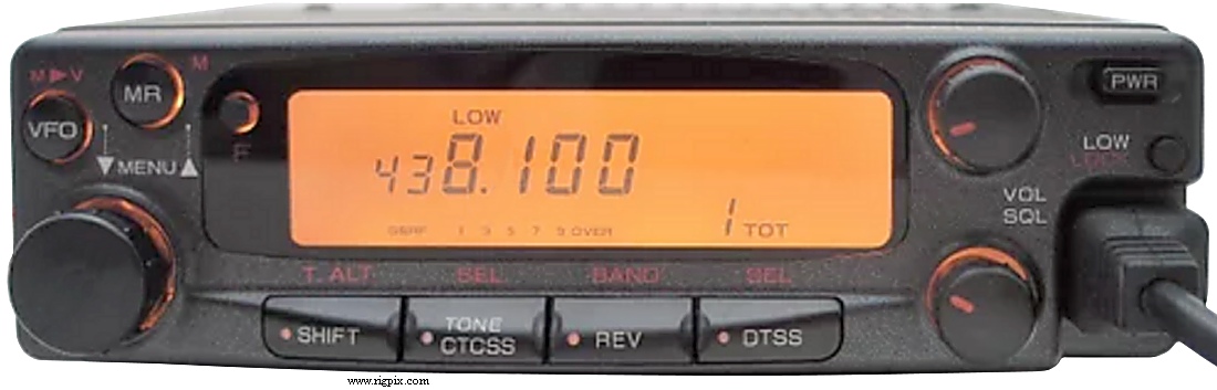 A picture of Kenwood TM-451A