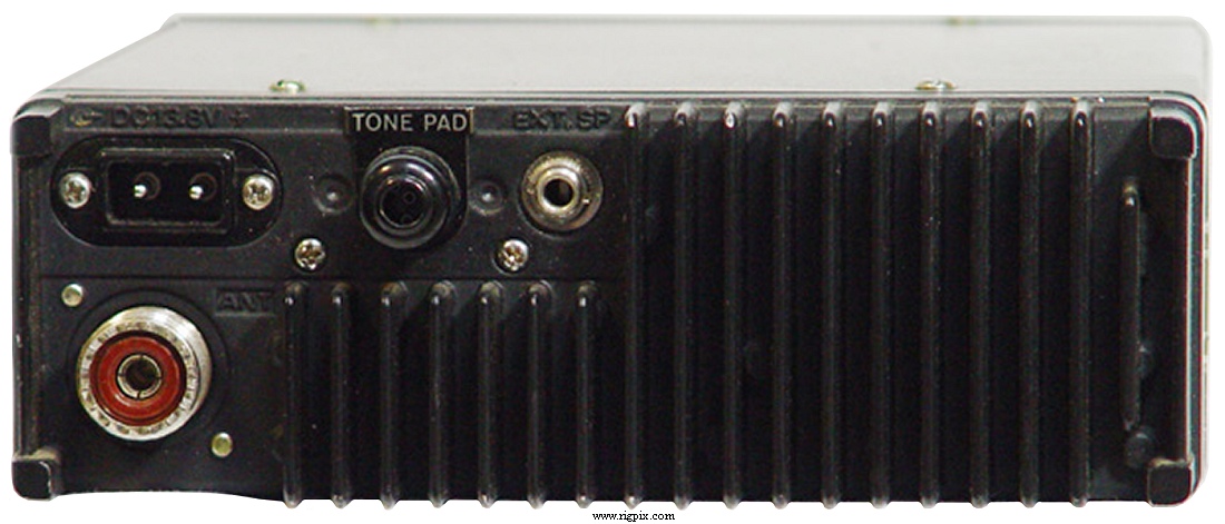 A rear picture of Kenwood TR-8400