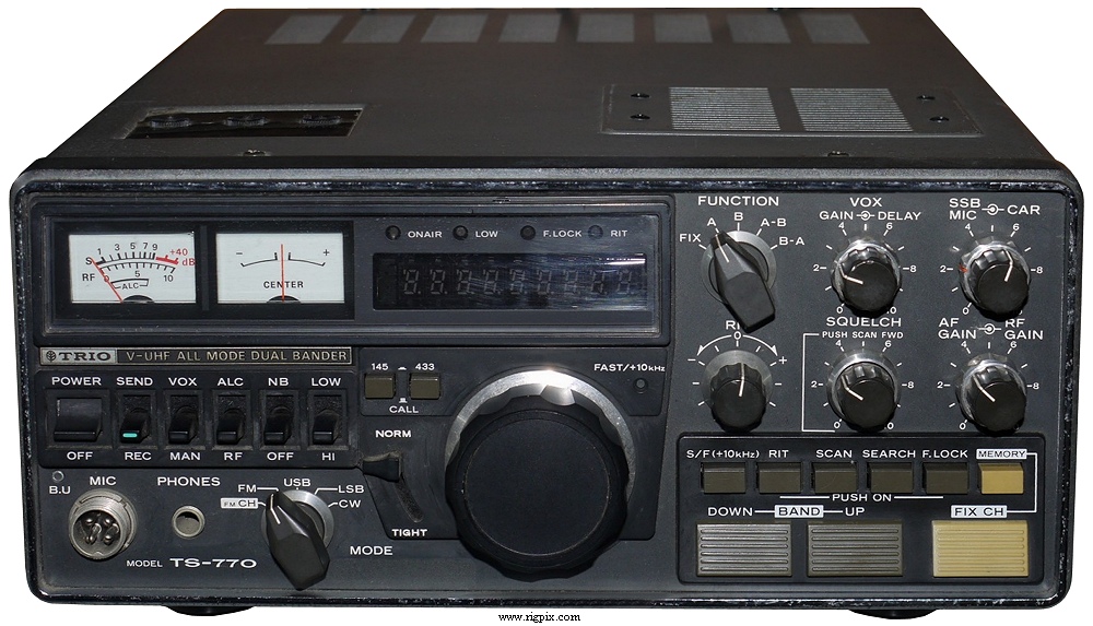 TS-770 V-UHF （TRIO)｜アマチュア無線