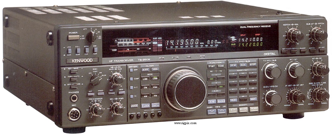 A picture of Kenwood TS-950S