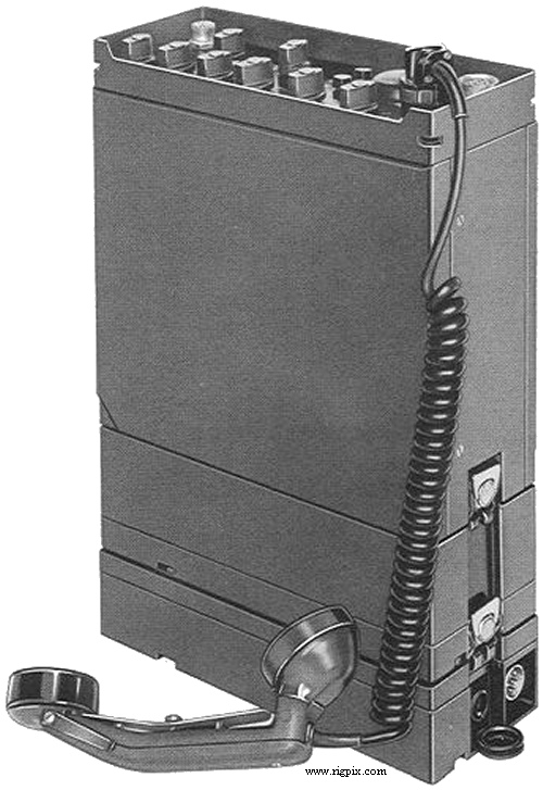 Another picture of Telefunken FuG 7b (West Germany)