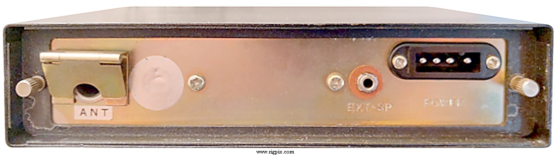 A rear picture of Puma 800