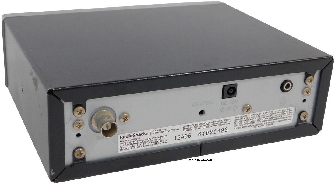 A rear picture of RadioShack Pro-433 (20-433)