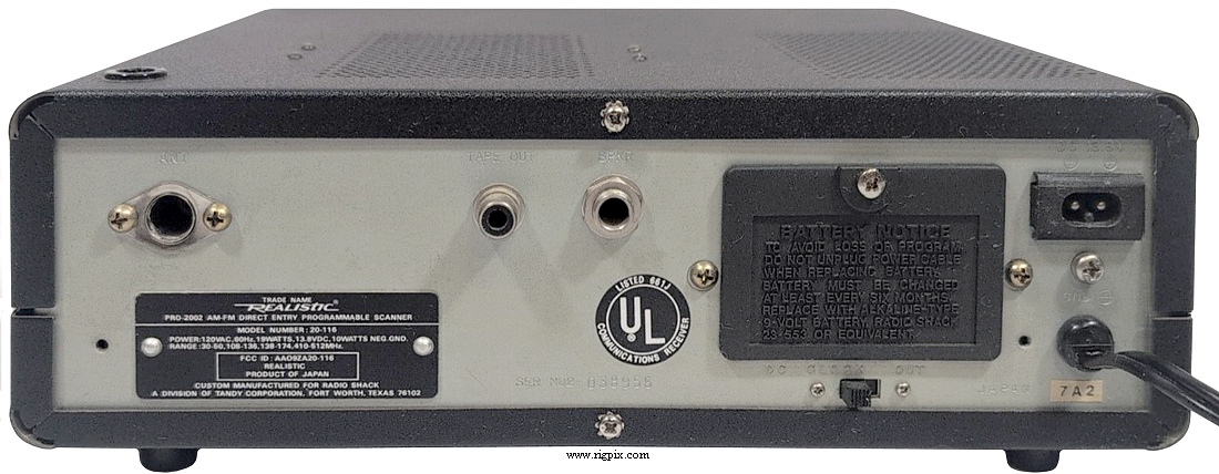 A rear picture of Realistic Pro-2002 (20-116)