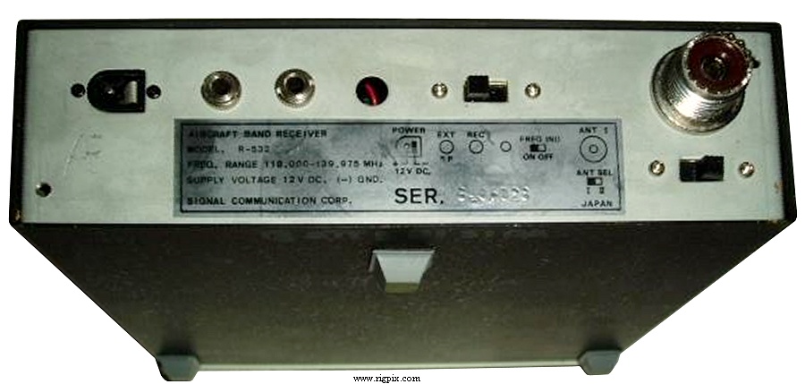 A rear picture of Signal Communication Corp. R-532