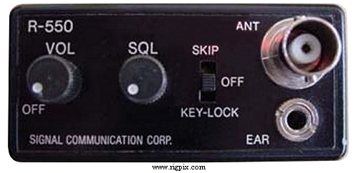 A top panel picture of Signal Communication Corp. R-550