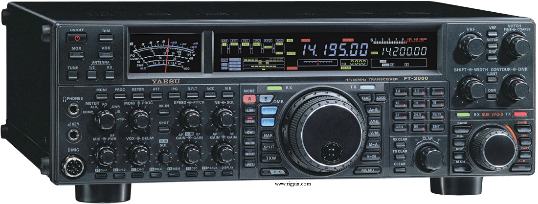 A picture of Yaesu FT-2000