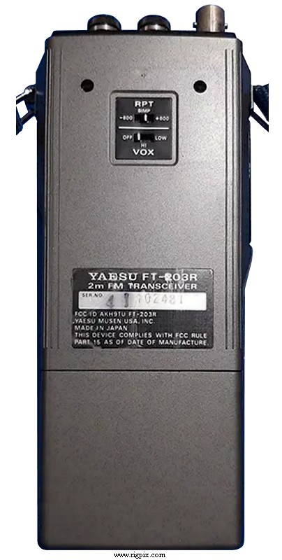 A rear picture of Yaesu FT-203R