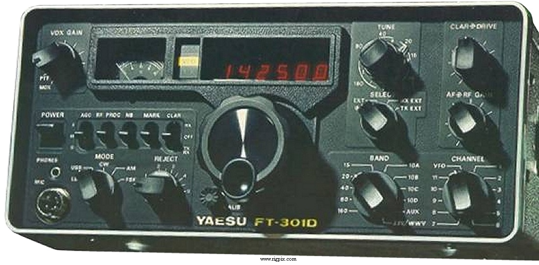 A picture of Yaesu FT-301D