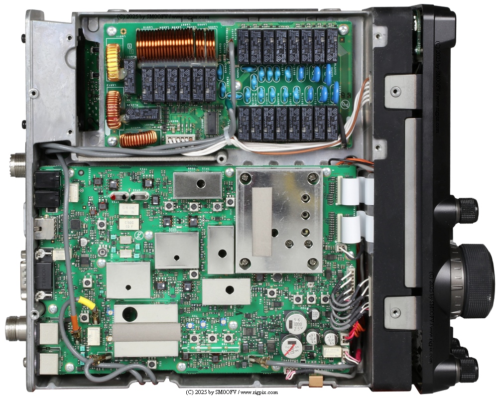 An inside bottom picture of Yaesu FT-991