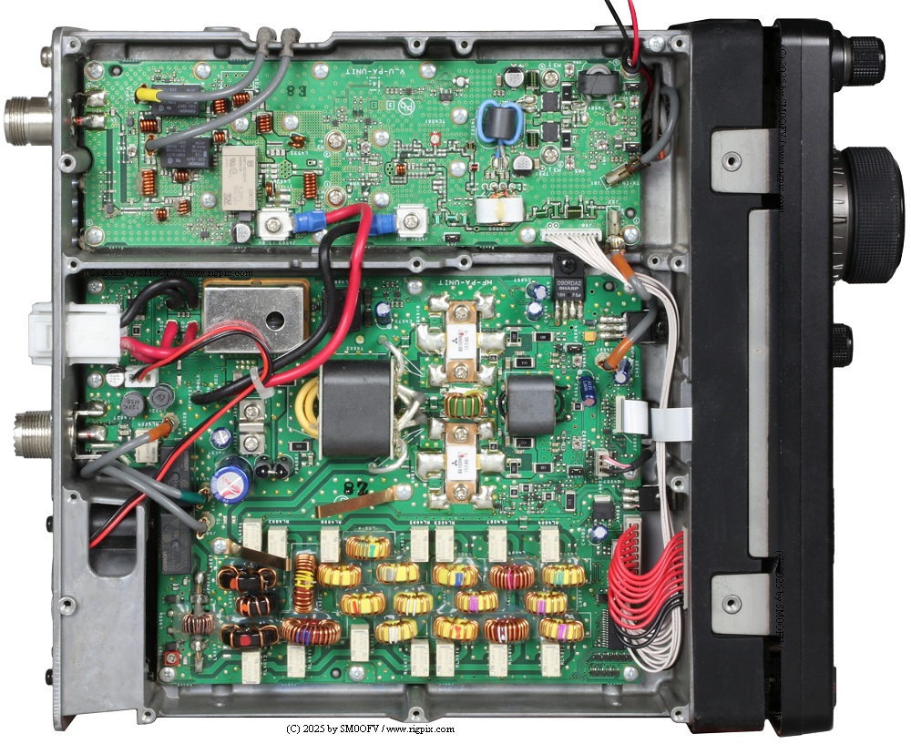 An inside topside picture of Yaesu FT-991