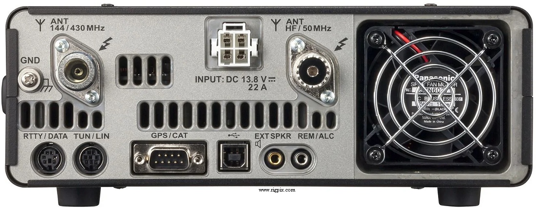 A rear picture of Yaesu FT-991A