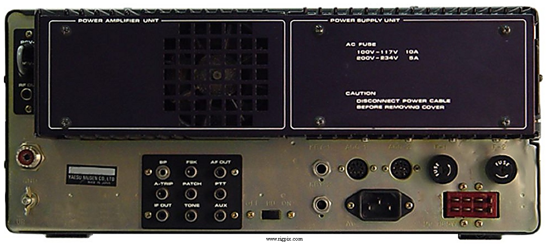 A rear picture of Yaesu FT-One